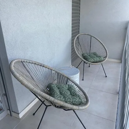 Luxury - Astro *